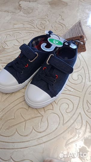 Кеды для мальчика и для девочки