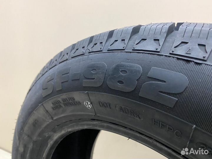 Sunfull SF982 215/60 R17 96T