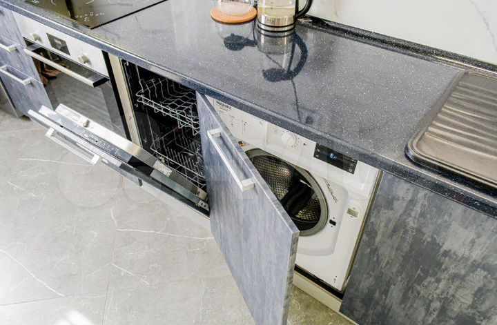 2-к. квартира, 85 м², 9/14 эт.