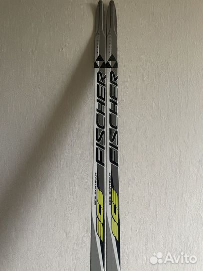 Беговые лыжи Fischer SCS Skatecut