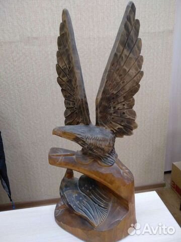 Статуэтка орла
