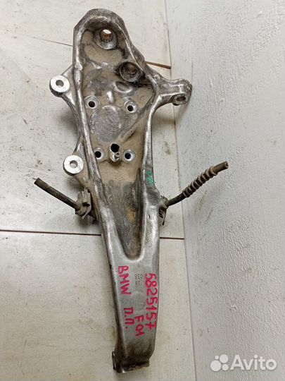 Кулак передний правый бмв