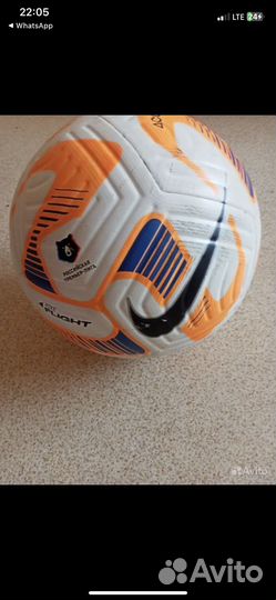 Футбольный мяч