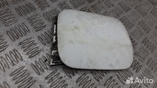 Лючок бака audi 80 B4 (9SE04IC01)