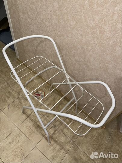 Подставка под ванночку