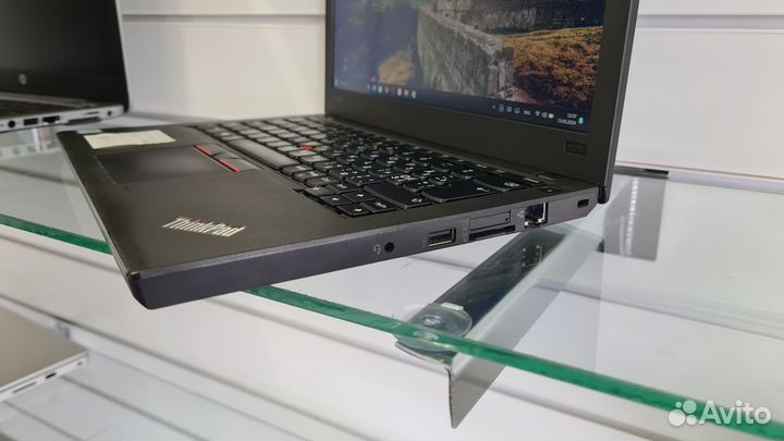 Ноутбук Lenovo Thinkpad x270 i5-7300\8gb\256ssd