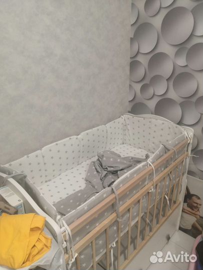 Детская кроватка маятник с комодом