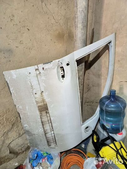 Двери Largus правые