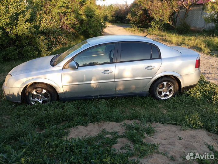 Opel Vectra 1.8 МТ, 2004, 290 000 км