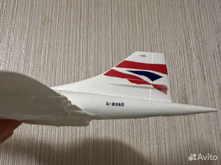 Модель самолета concorde от Ravell