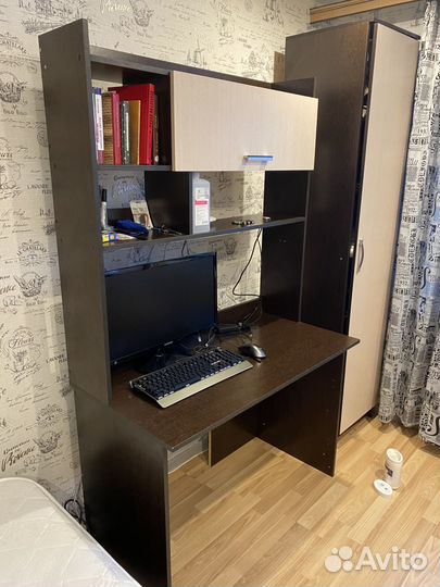 Компьютерный стол