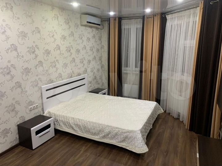 1-к. квартира, 42 м², 21/25 эт.