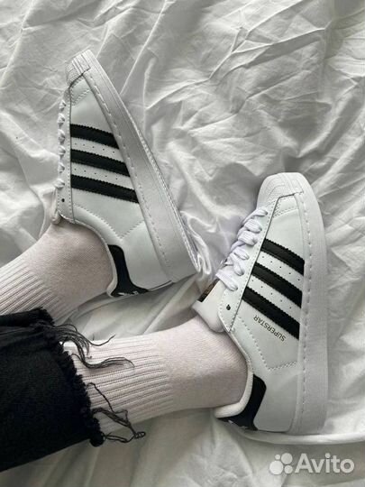 Кроссовки adidas superstar белые