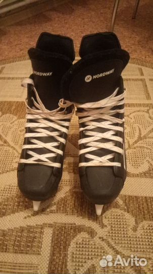 Коньки хоккейные, р.40