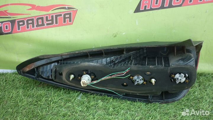 Фонарь toyota NCP20,NCP21,NCP25 funcargo 2 модель