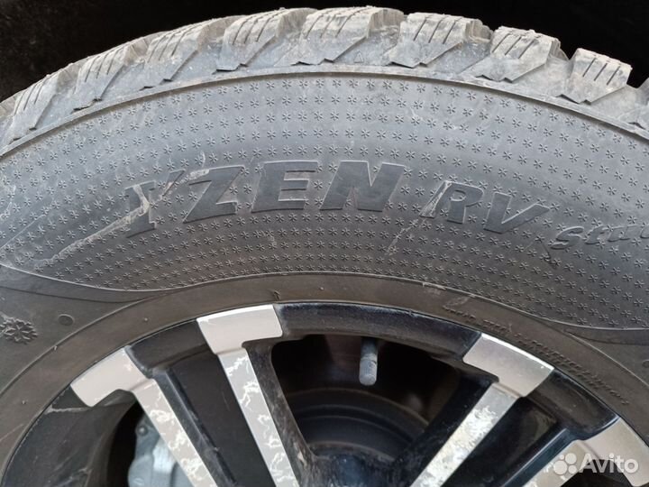Kumho I'Zen RV Stud KC16 265/65 R17