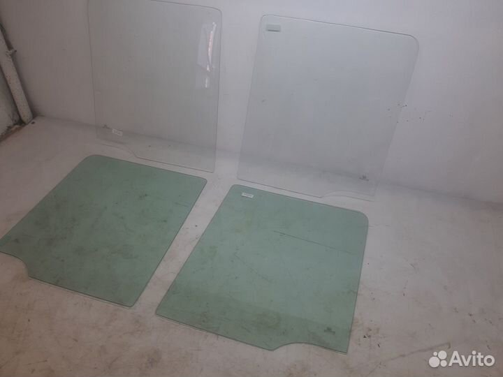 Стекло двери опускное Daf XF 105 XF 95 XF