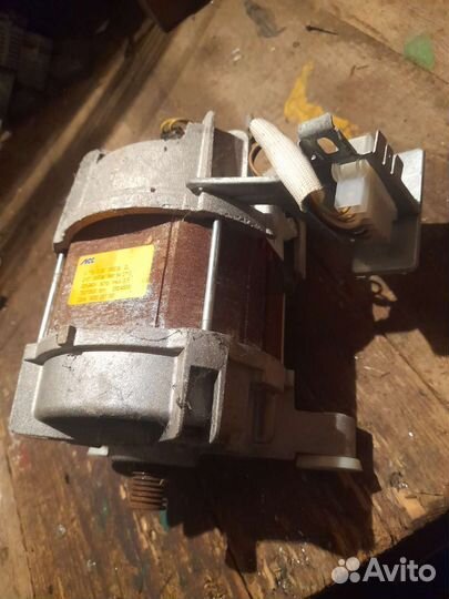 Двигататель стиральной машины