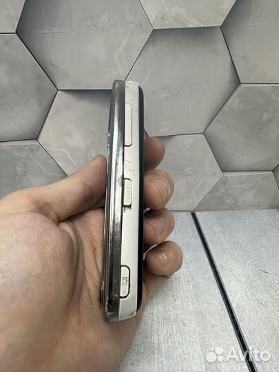 Nokia 5228