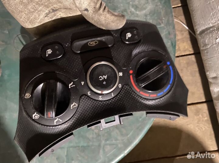 Hyundai Solaris 2011-2016 блок управления печкой