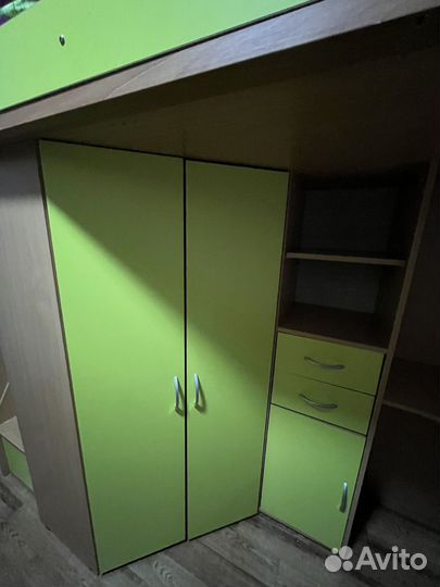 Кровать чердак