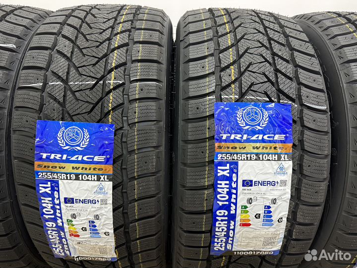 Tri Ace Snow White II 285/60 R18 120H