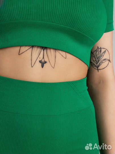 Костюм для фитнеса женский зеленый