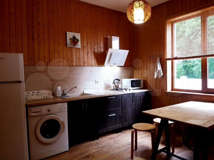 Дом 100 м² на участке 5 сот.