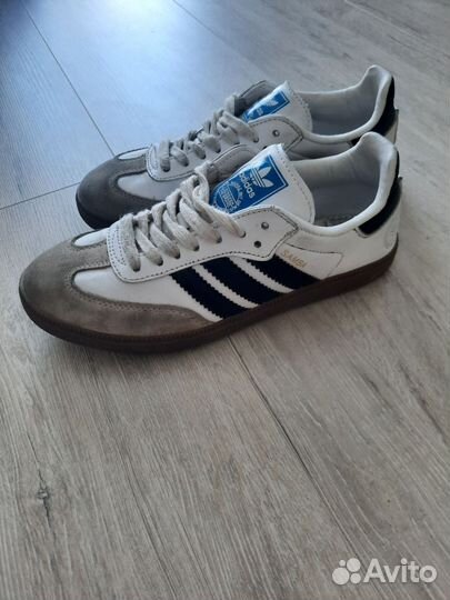 Кроссовки adidas