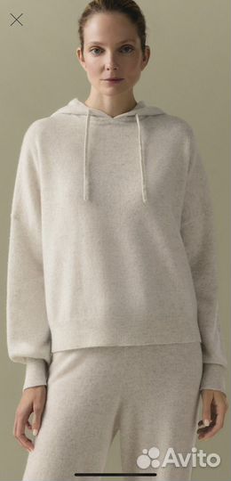 Кашемировый костюм Oysho