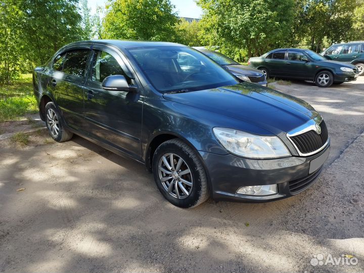 Skoda Octavia 1.6 AT, 2010, 228 500 км
