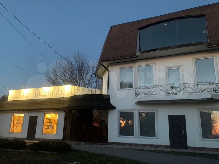Здание, 203.7 м²
