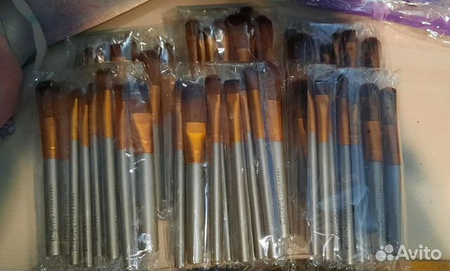 Кисти для макияжа новые разные
