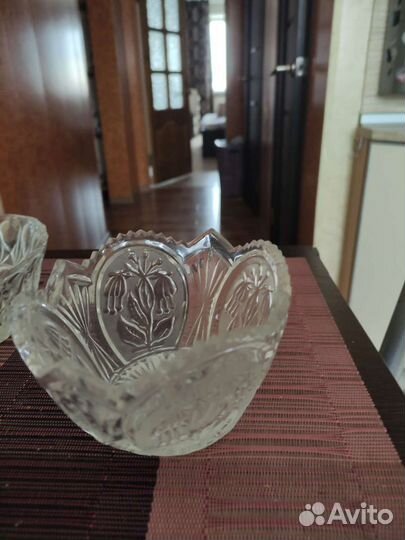 Хрусталь и большая кружка