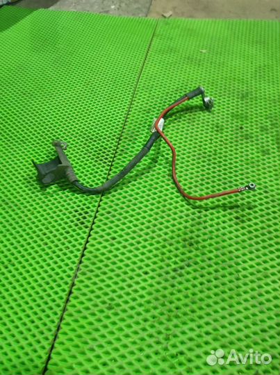 Клемма аккумулятора Volkswagen Passat B6