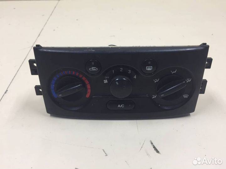 Блок управления отопителем Chevrolet Aveo T200 200