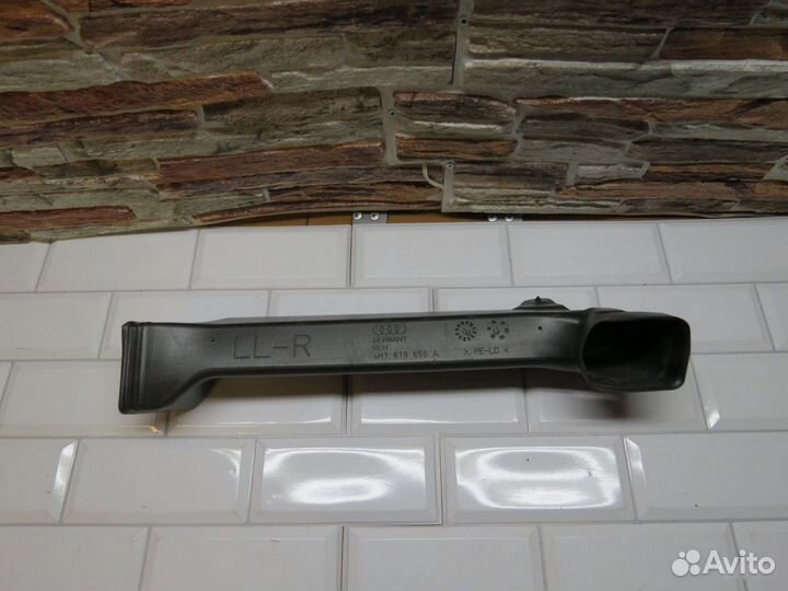 Воздуховод торпеды Audi A8 D4 A8D4