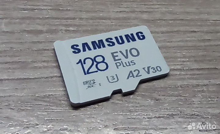 Карта памяти MicroSD Samsung Evo Plus 128 Gb