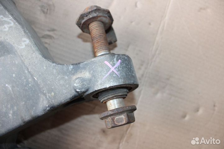 Задний правый нижний рычаг Lincoln Navigator 2 05г