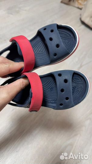 Сандалии crocs c8