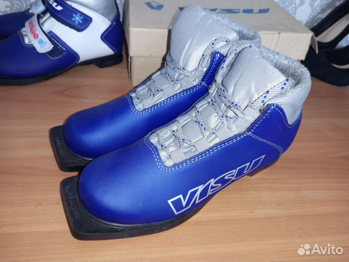 Лыжные ботинки