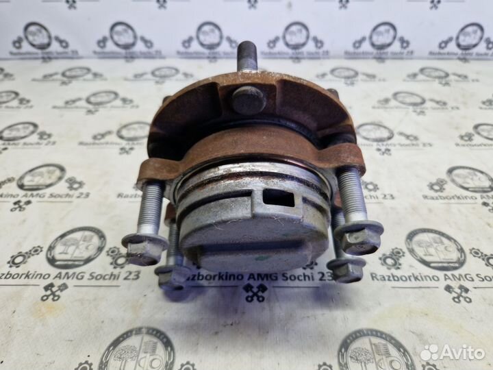 Ступица передняя правая и левая infiniti Q50 V37