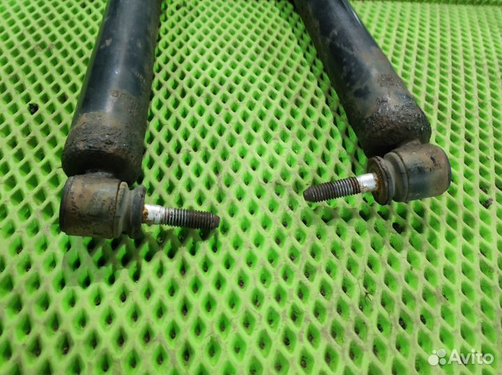 Амортизатор задний Renault Megane 2