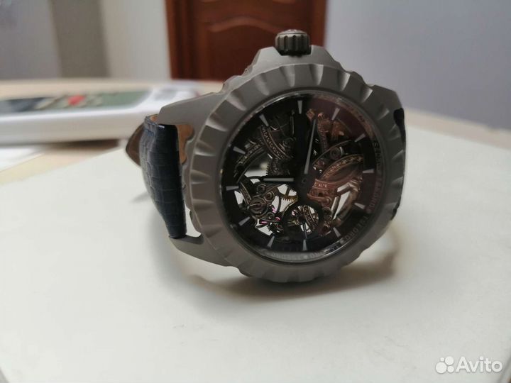 Эксклюзивные часы