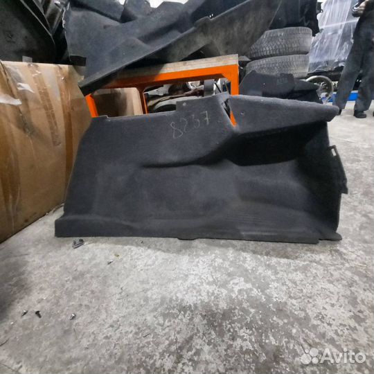 Мерседес 211 обшивка багажника