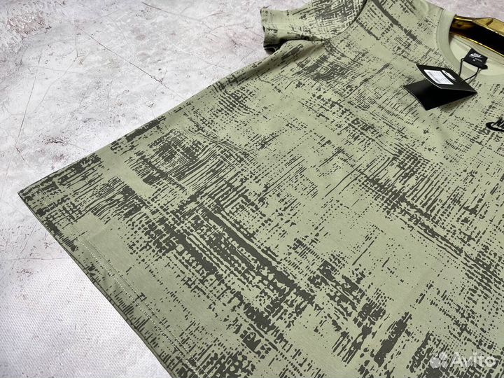 Футболки Nike