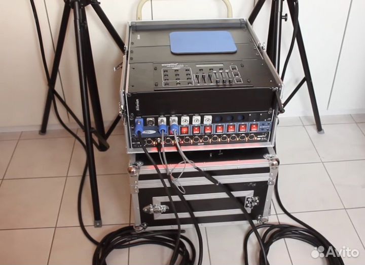 Eurolite DMX Split 4X