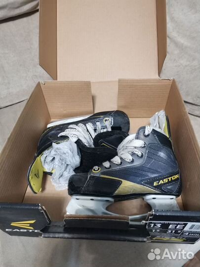 Коньки хоккейные