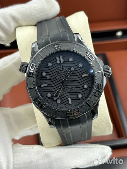 Часы Omega Seamaster Diver 300m Black Dial