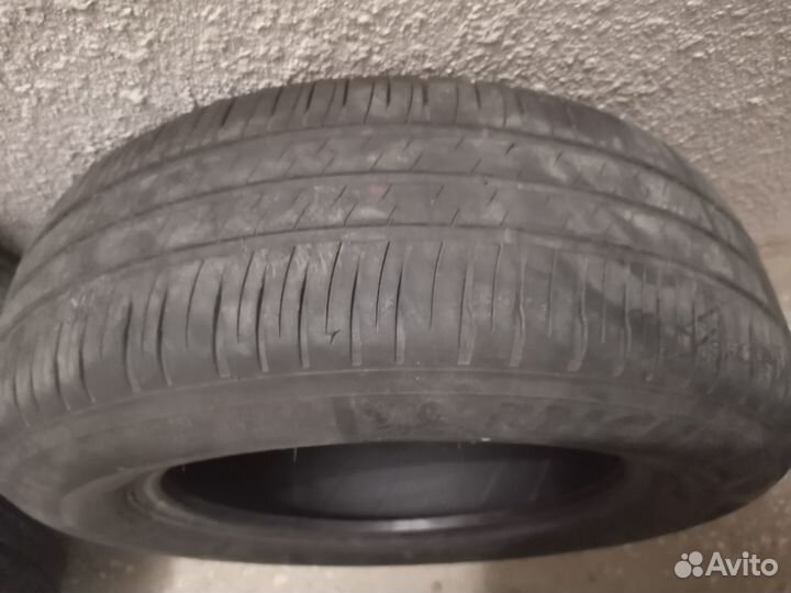 Michelin Energy XM2 215/65 R16